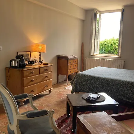 D'hote A La Grande Noe Bed & Breakfast 3*